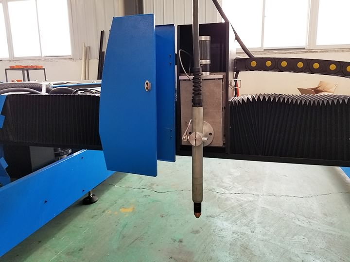 帶等離子炬的便攜式數(shù)控火焰切割機