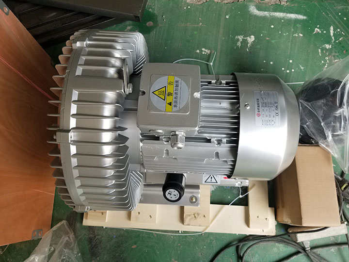 用于家具制造的專業(yè)數(shù)控木雕機 用于家具制造的專業(yè)數(shù)控木雕機