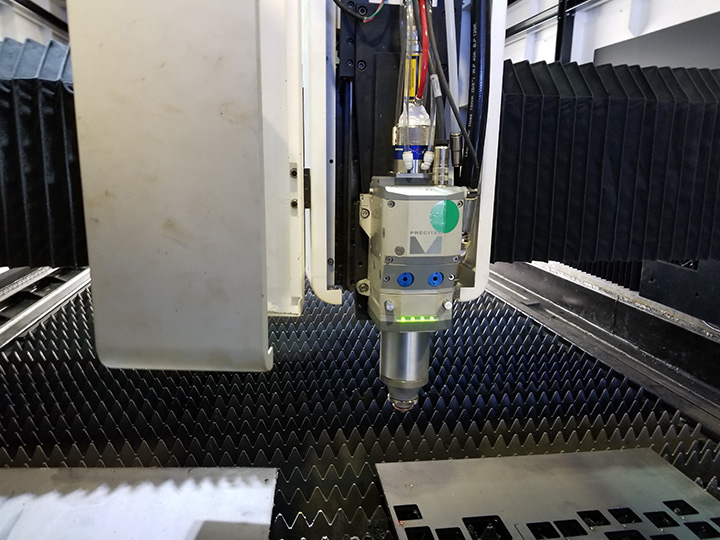 高速 12KW IPG 光纖激光金屬板材切割機