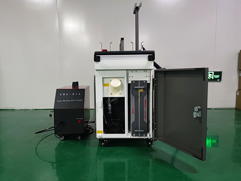 三合一手持式激光焊接、清洗、切割機