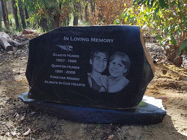 用于墓碑、紀念石、墓碑項目的石材數控機床 用于墓碑、紀念石、墓碑項目的石材數控機床