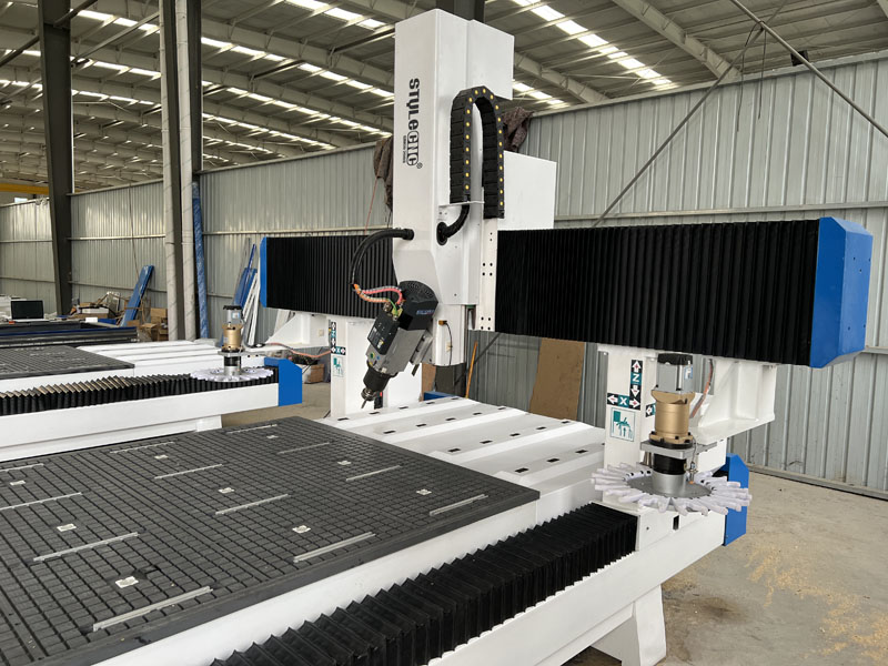 工業(yè)級四軸數(shù)控木工雕刻機(jī)帶圓盤自動換刀裝置