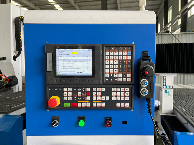 工業(yè)級四軸數(shù)控木工雕刻機(jī)帶圓盤自動換刀裝置