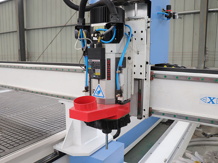 帶線性自動換刀系統(tǒng)的數(shù)控木雕機 HSD 主軸 帶線性自動換刀系統(tǒng)的數(shù)控木雕機 HSD 主軸