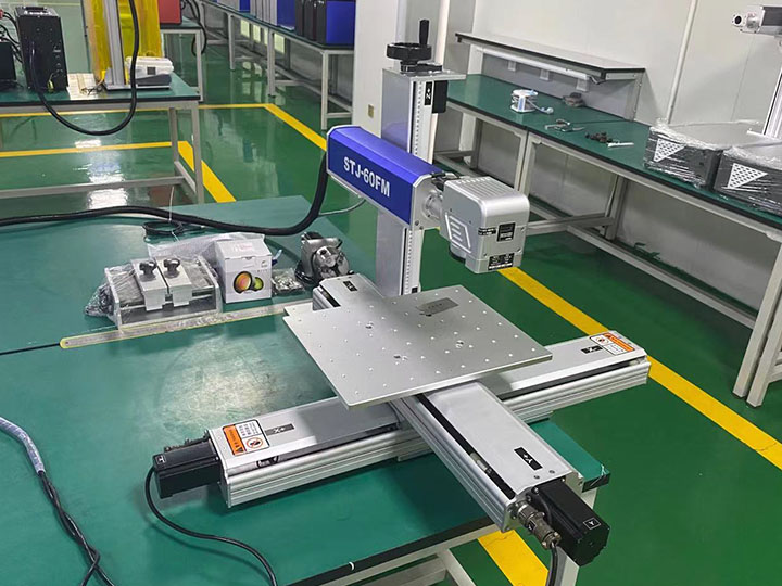 2025年最佳預算光纖激光雕刻機，帶 XY 移動工作臺