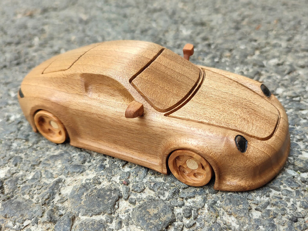 五軸銑削車身模具