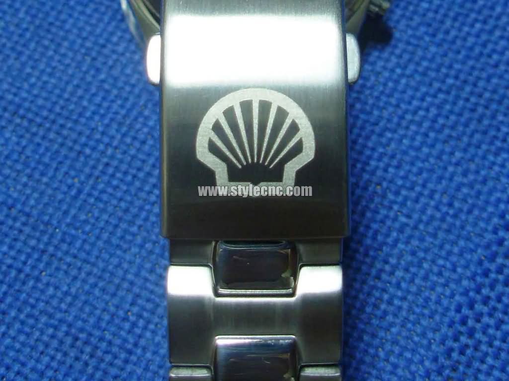 光纖激光雕刻機用于金屬表帶項目