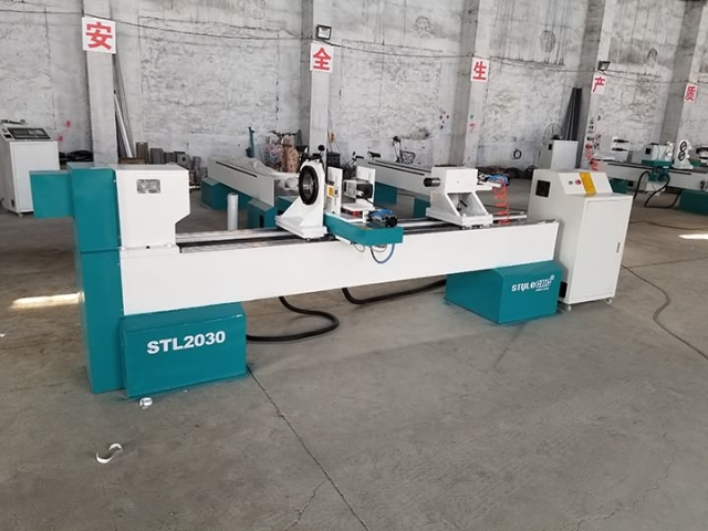 圣盧西亞帶主軸的工業數控木工車床