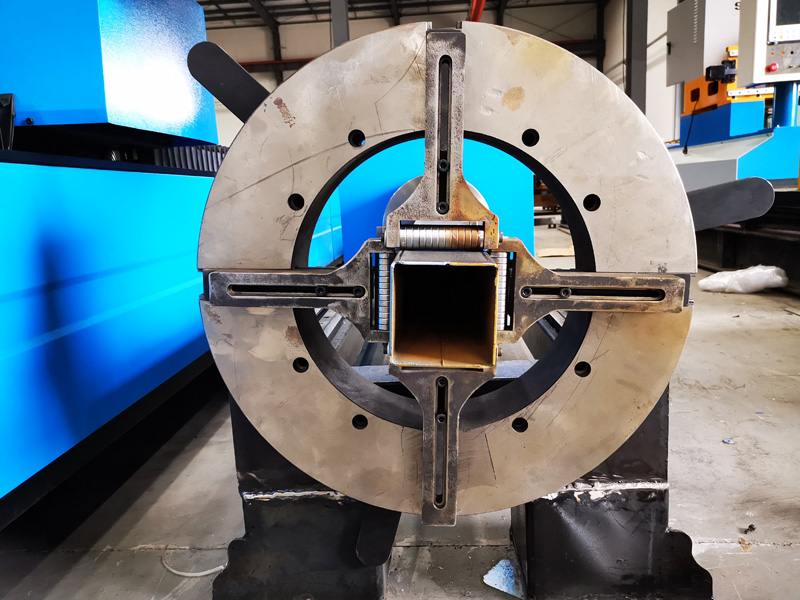 圓管、方管等離子切割四爪旋轉(zhuǎn)裝置 圓管、方管等離子切割四爪旋轉(zhuǎn)裝置