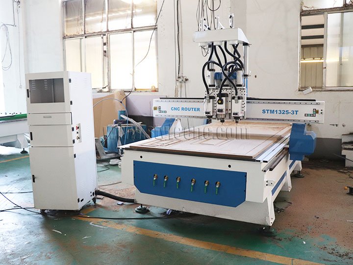 英國多任務(wù)數(shù)控雕刻機(jī)