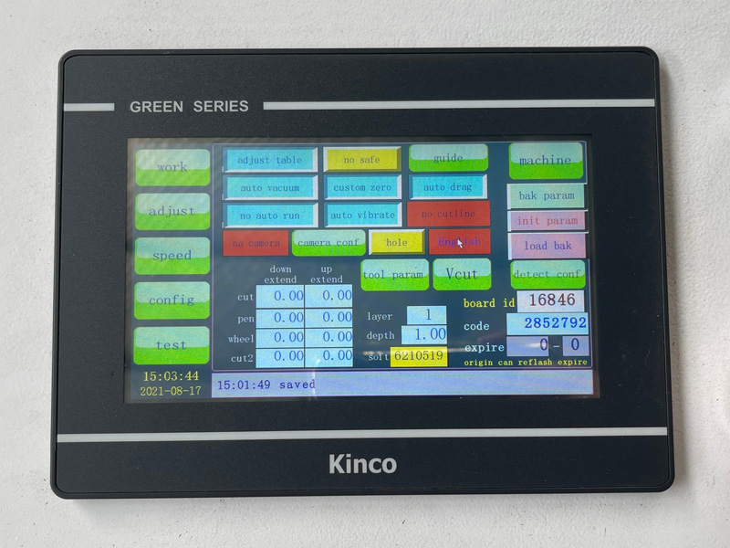 工業(yè)自動(dòng)數(shù)字布料切割機(jī)出售