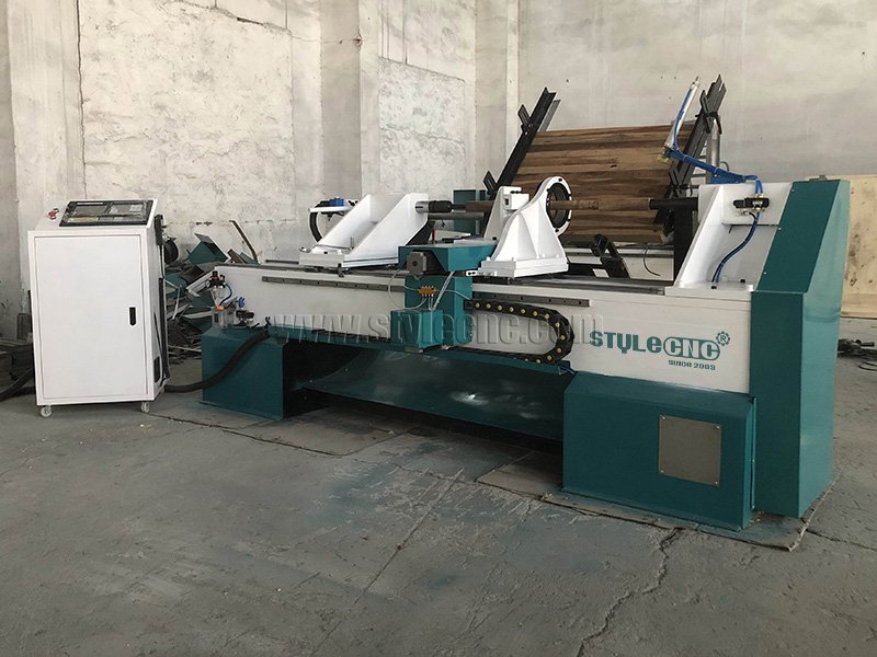 自進(jìn)料數(shù)控木工車(chē)床