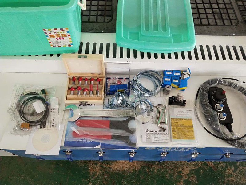 自動換刀數控雕刻刻機工具