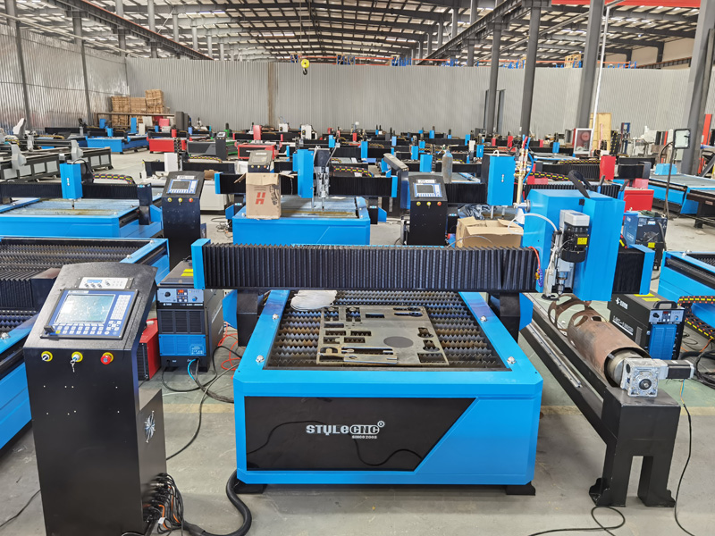 4x8 數(shù)控等離子切割工作臺(tái) 4x8 數(shù)控等離子切割工作臺(tái)