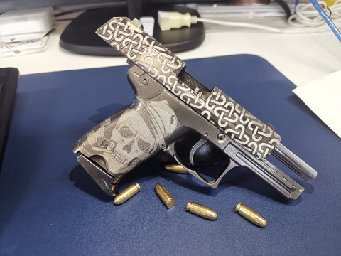 如何使用光纖激光深雕機 DIY 定制槍支? 如何使用光纖激光深雕機 DIY 定制槍支?