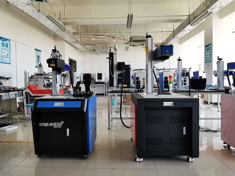 3D 光纖激光雕刻機 3D 光纖激光雕刻機