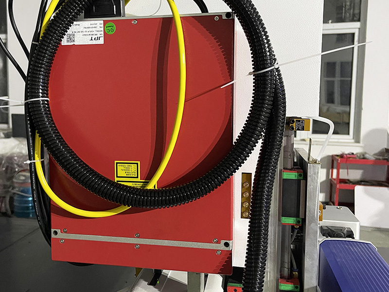 JPT光纖激光發(fā)生器 JPT光纖激光發(fā)生器