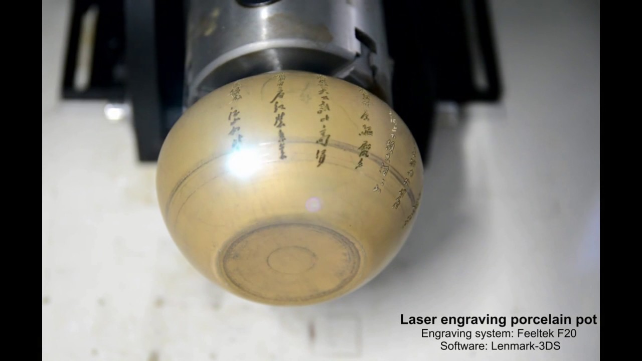 3D 帶旋轉附件的激光雕刻機