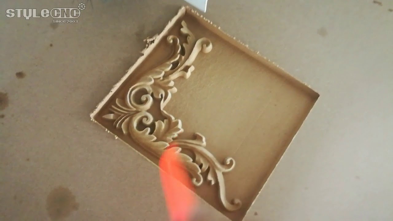 4x8 CNC木工雕刻機 3D 使用真空吸盤進行浮雕 4x8 CNC木工雕刻機 3D 使用真空吸盤進行浮雕