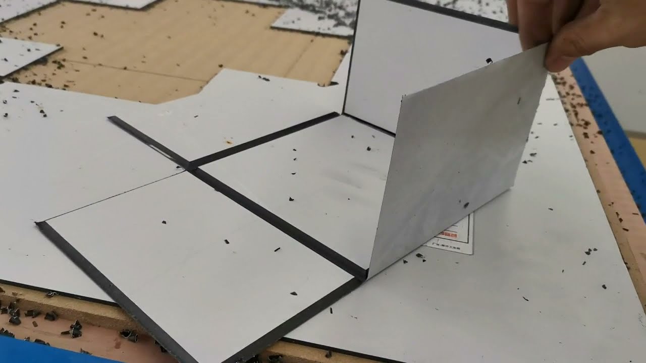 自動換刀數(shù)控雕刻刻機切割鋁塑復合板 自動換刀數(shù)控雕刻刻機切割鋁塑復合板